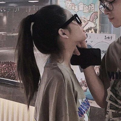 分手后,高冷女神倒追我 第2张 分手后,高冷女神倒追我 第2张