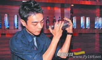 腐男子调酒师的嗜好,揭秘腐男子调酒师的独特嗜好